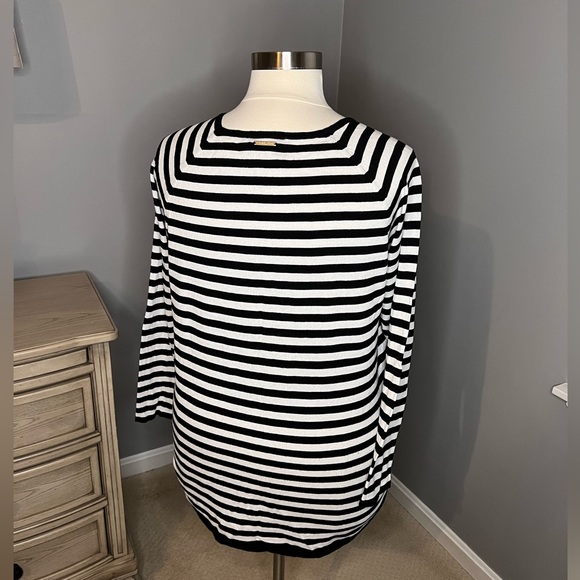 MICHAEL Michael Kors Black and White Striped Top Size XL - Picture 3 of 4